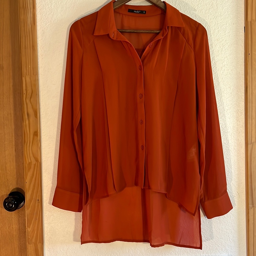 Papaya Small ginger long sleeve button blouse.